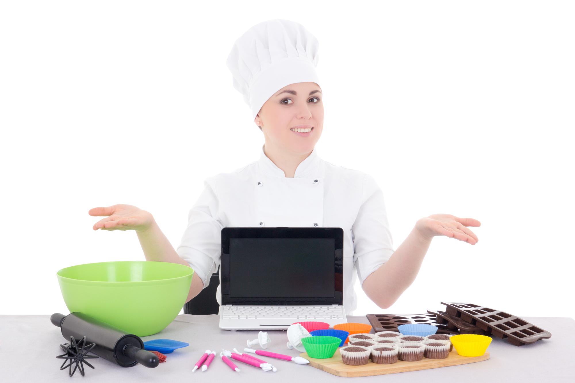 Chef che insegna in diretta con studenti online